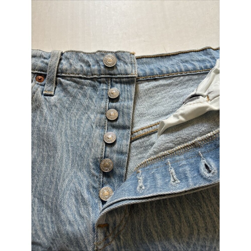 Levi’s Straus 501 Button Fly Shorts Size 31 Light Blue Pattern - Picture 2 of 6